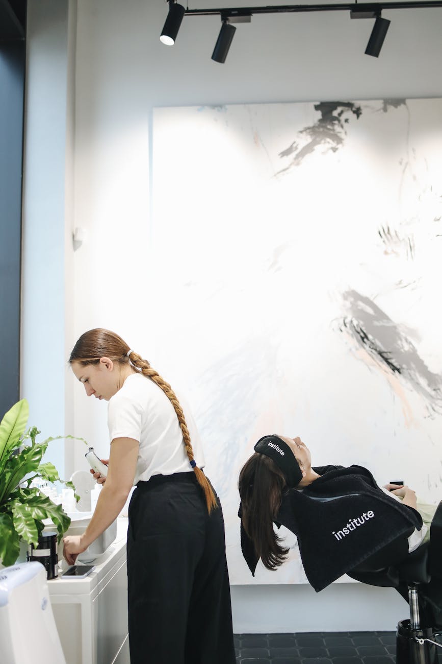 woman in beauty salon