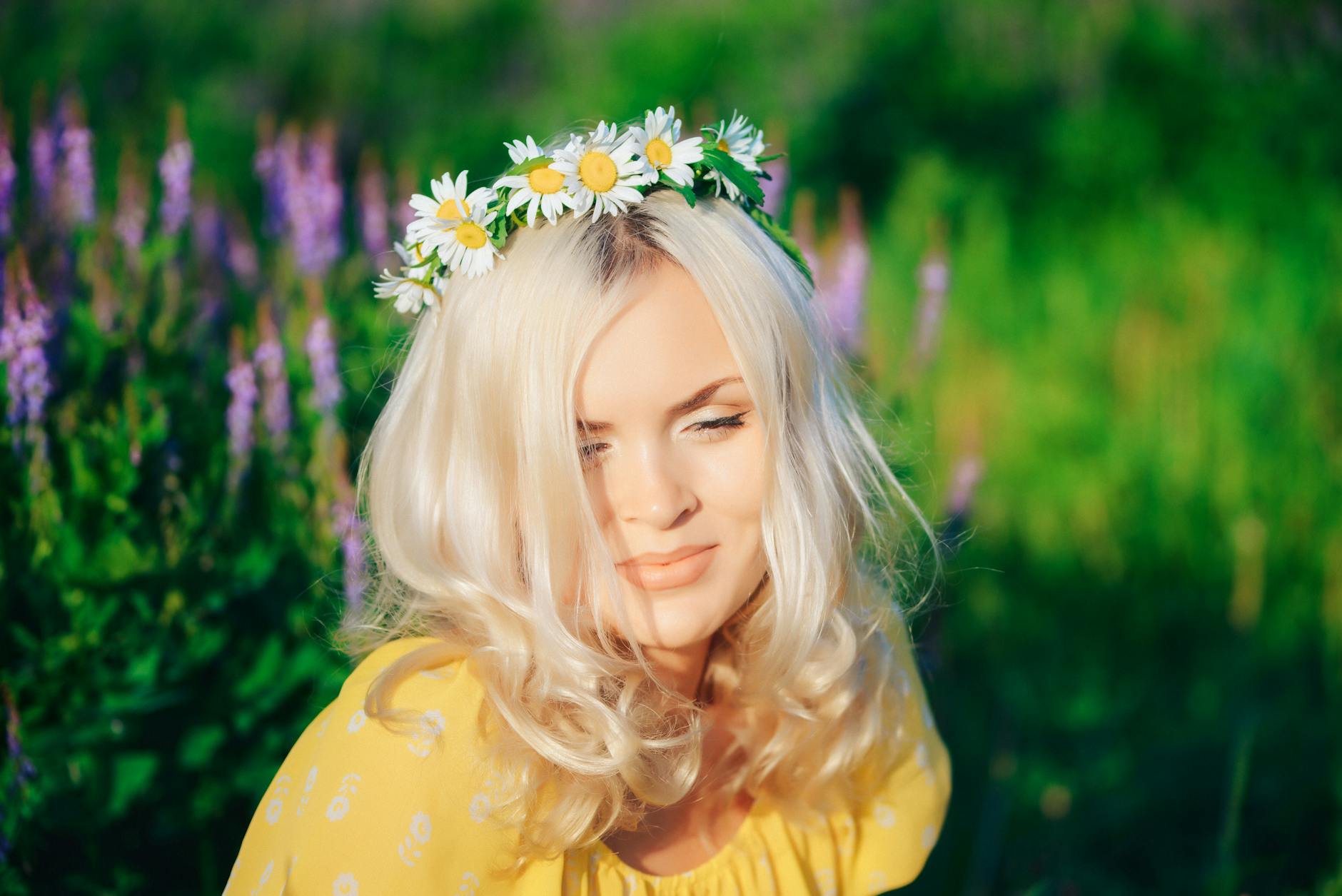 The pH Balance of a Perfect Perm: The Science of the 2026 Wave 1 blond woman wearing flower crown