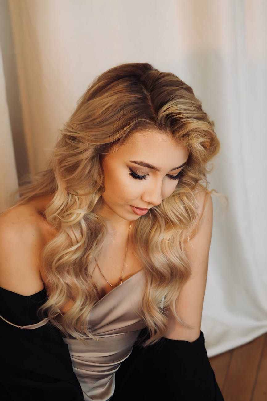 Invisible Mastery: Natural-Looking Hair Extensions for Seamless Beauty 1 blonde woman with long hair
