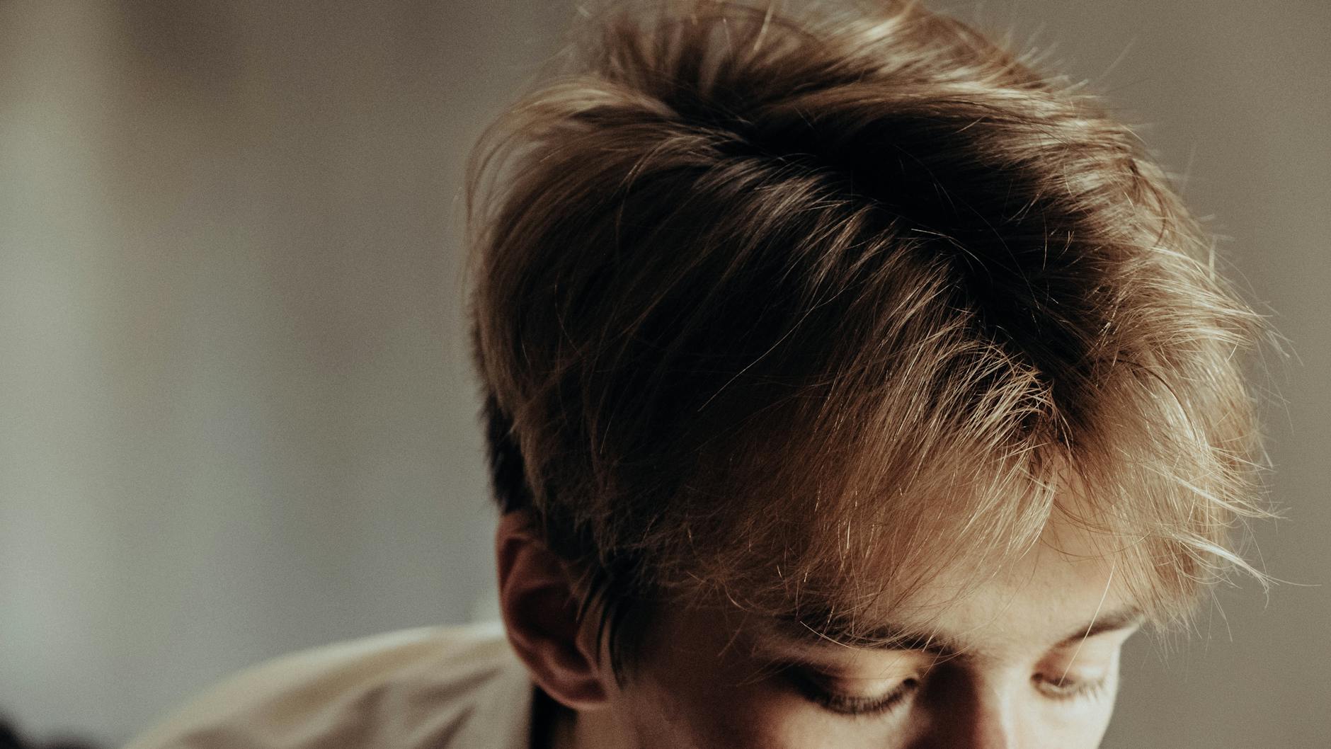 close up shot of a man s hair