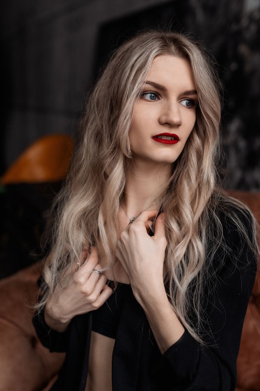 beautiful woman in black long sleeve shirt