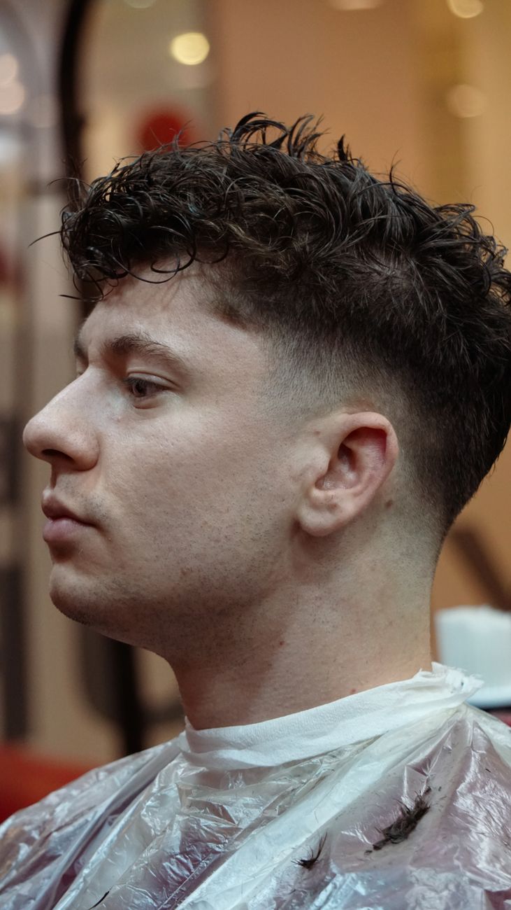 Dealing with a Receding Hairline: Cut Strategies That Restore Confidence 1 barber shop